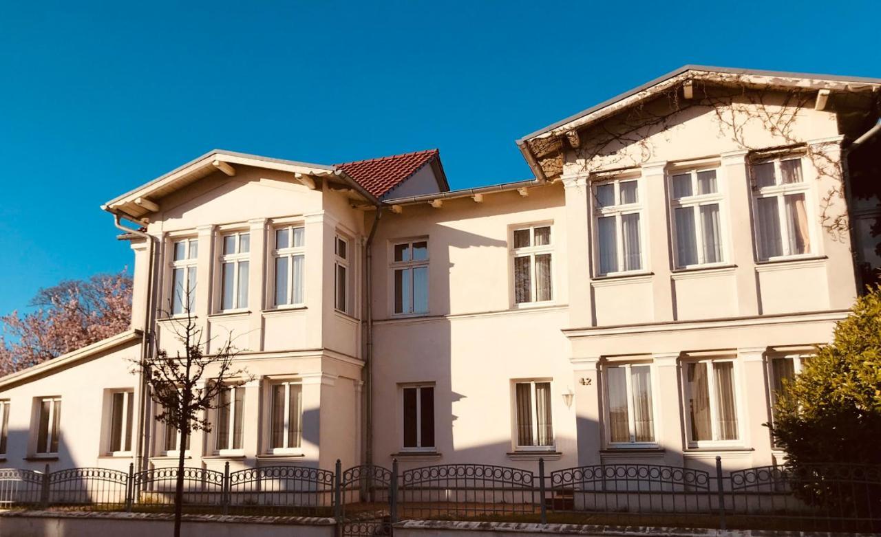 Ferienwohnungen Hennig Херингсдорф Екстериор снимка